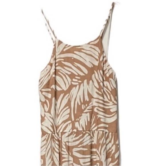 Willow Maxi Dress With Perfect Design And Print For Tropical Climates - Picture 8 of 10